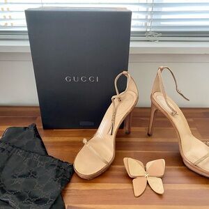 GUCCI Strappy Heels • Size 7B • Removable Ankle Charm •